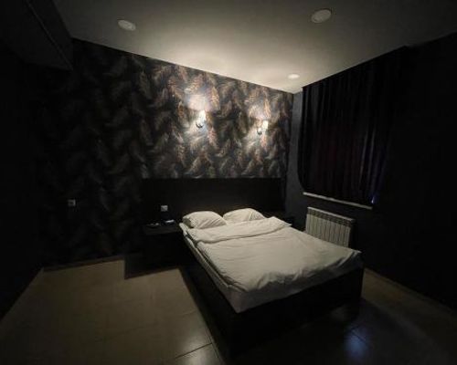 Lux Plaza Touristic hotel near EVN airport - Аргаванд - фото 9