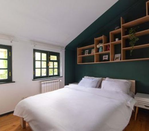 Veranda House on Samreklo 25