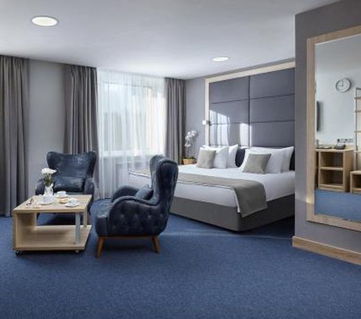 Chernorechye Park Hotel