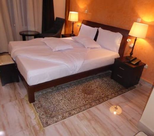 Safyad Hotel