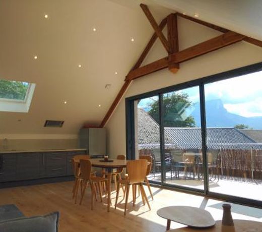 GÃ®te clair, spacieux et cosy avec vue sur le massif de la Chartreuse