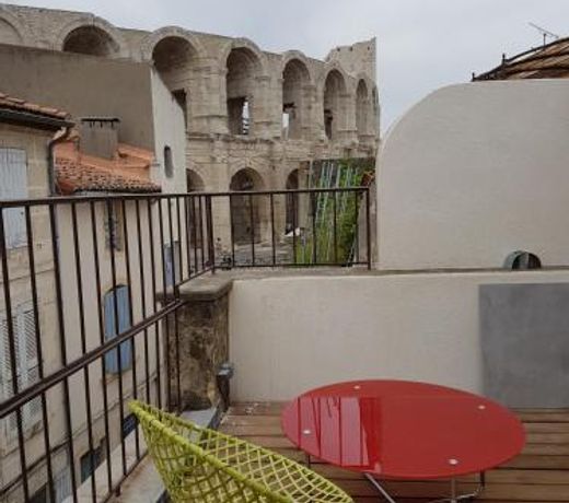 L'Escalier Rouge