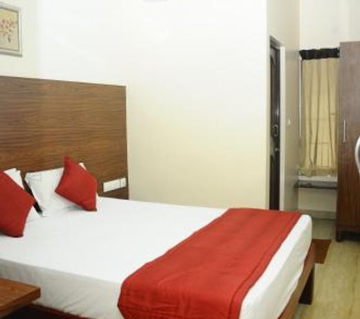 Hotel Lovely Nest