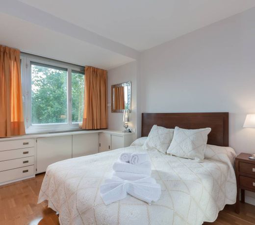 Spacious and modern apartment in Chueca