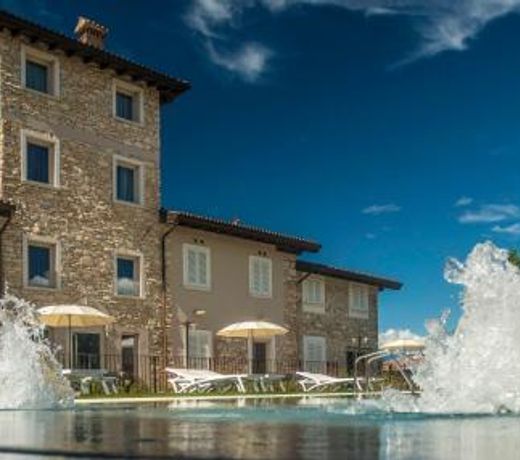 Relais Madergnago Gardapartments