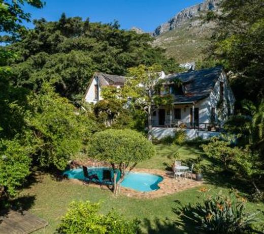 ZenCapeTown Holiday House