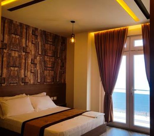Vila One Beach Hotel