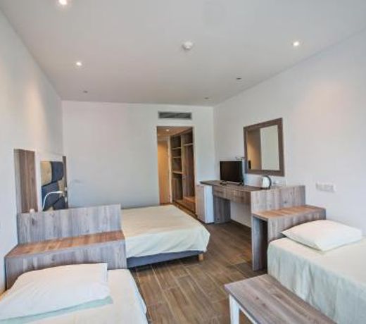 Stratovarius Nissi Rooms