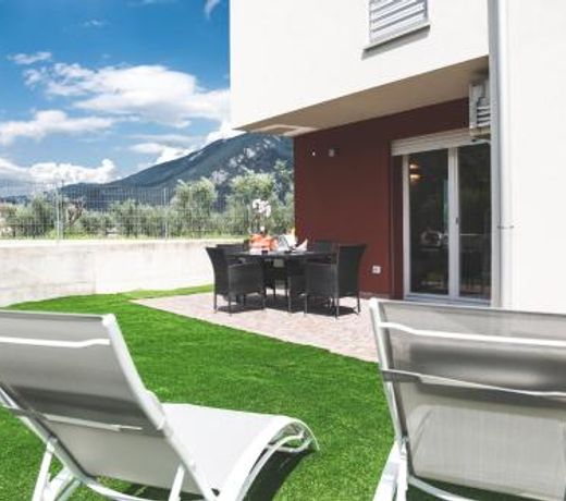 Appartamento Campagnola piano terra con giardino privato