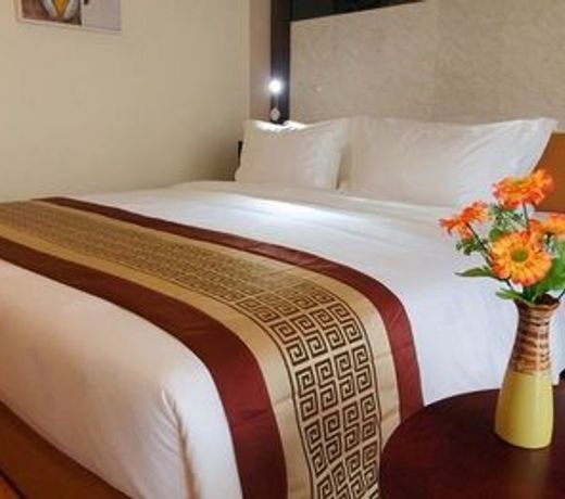 Golden Jomtien Beach Hotel