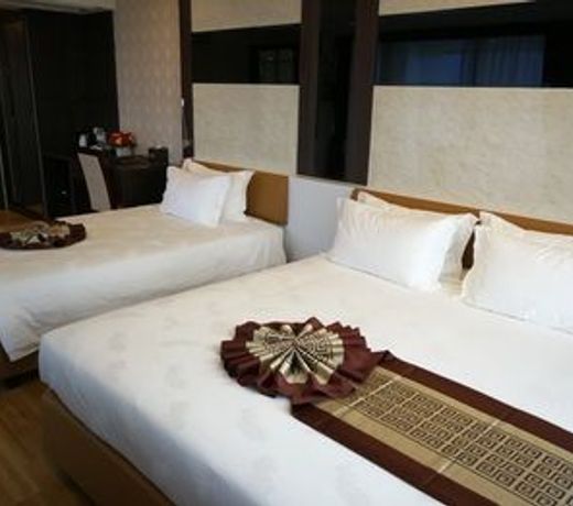 Golden Jomtien Beach Hotel