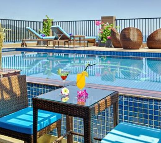 Seashore Hotel & Apartment