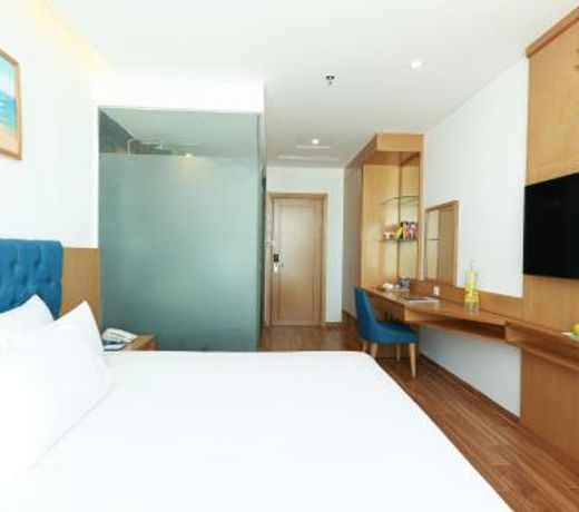 Seashore Hotel & Apartment