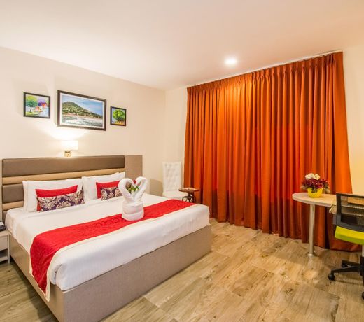 Mantris Hotel