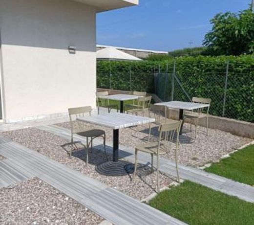 Garda Guest House