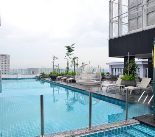 Holi Suasana Suite