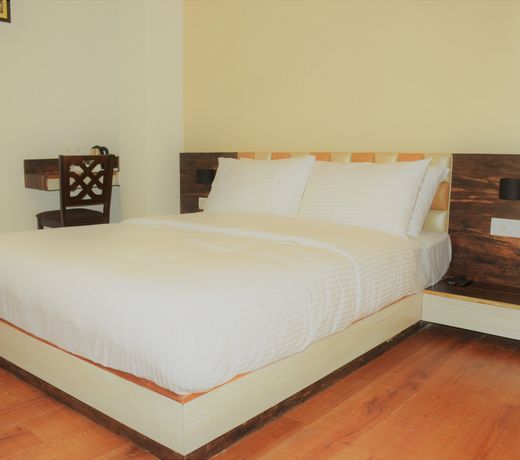 Hotel Aura