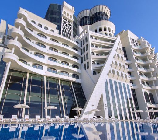The Grand Gloria Hotel