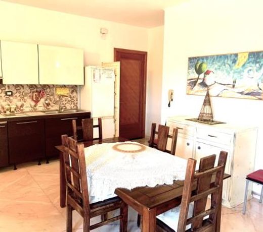 Le Rose Suite Apartments