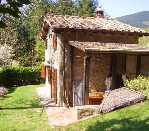 House with one bedroom in Bibbiena with wonderful mountain view shared pool furnished garden