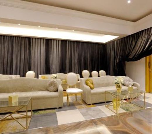 Makeen Homes by Warwick Hotel