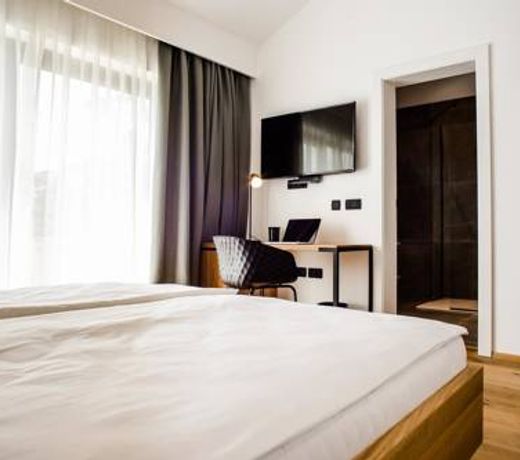 Vault Hotel