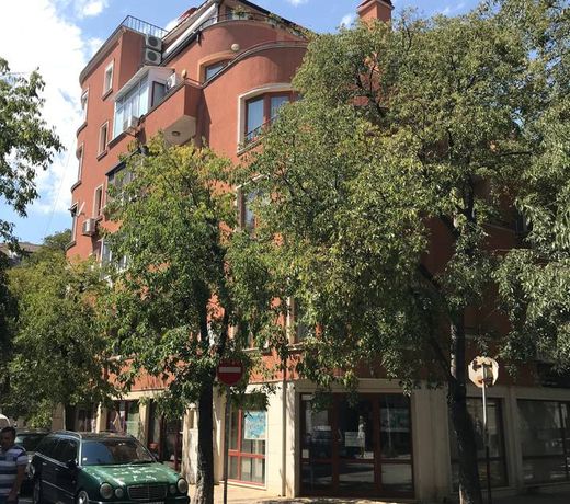 Cosy Apartment with beautiful terrace in the heart of Varna