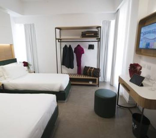 M&F Hotel