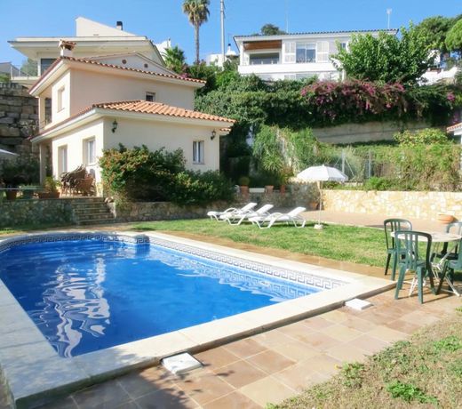 106147 - Villa in Lloret de Mar
