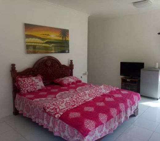 Collection O 1651 Purnama Beach Hotel