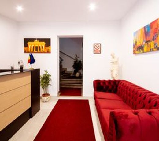 Bucharest Boutique by Jullie