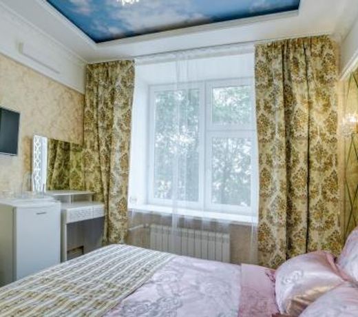 Golden Hotel