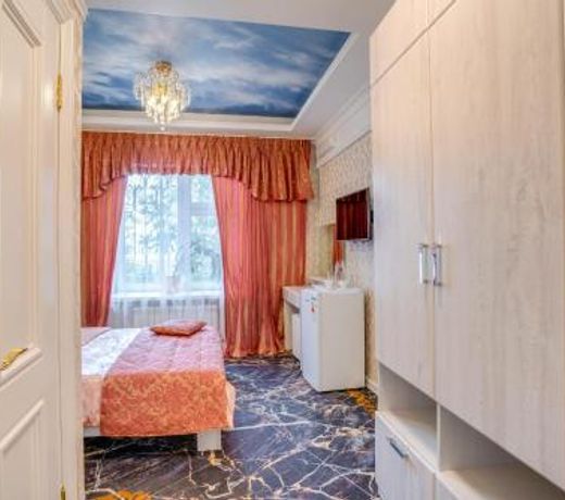 Golden Hotel