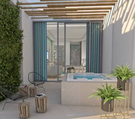 The Ivi Mare - Designed for Adults by Louis Hotels