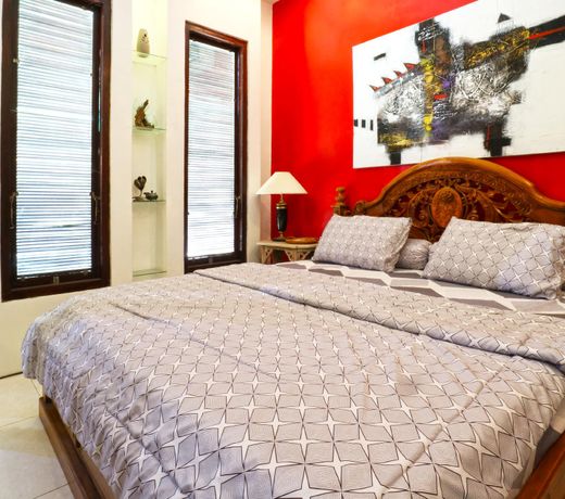 OYO 90363 Nira Guest House Sanur Bali