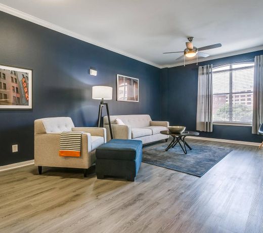 Serene 1BR w/ Pool + Gym in Historic West End