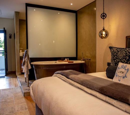 Le Petit Manoir Franschhoek