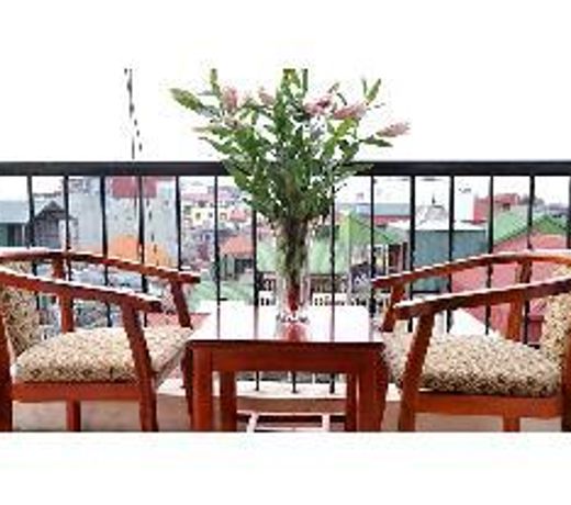 Sunflower Hotel & Travel