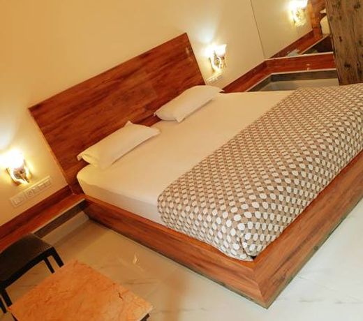 Hotel Saptarang Residency