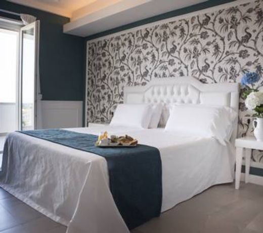 Bianco Riccio Suite Hotel
