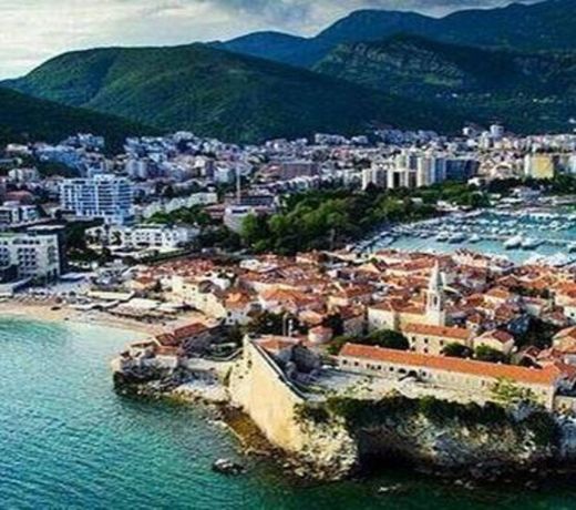 Old Town Duplex Apartment @ 1 min Walk to the Sea