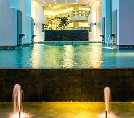 Handshake Homestay @Sky Peak Setia Tropika