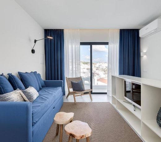Casa Indigo- Perfect location & Sea View