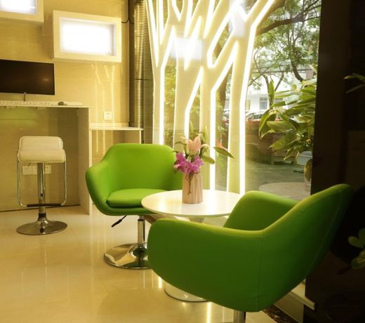 Vatica Hefei Lujiang Road Hotel