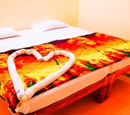 Mahathi Resort and Spa