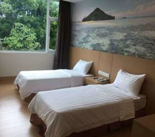 D Arc Hotel