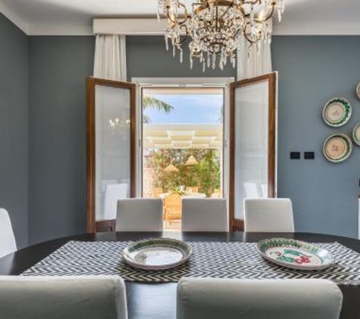 Villa Raphael