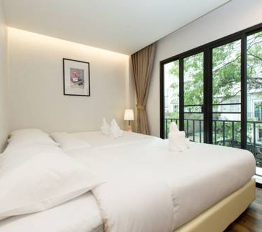 Metro hotel