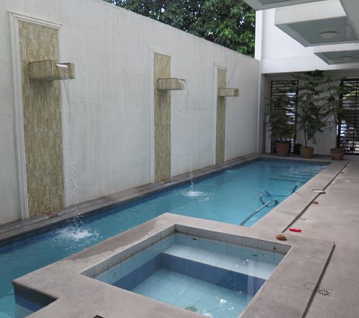 Maisonette #15, 1 bedroom, 50 sqm, to Fields 900m