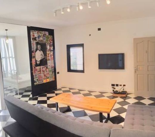Shantell Luxury Apartment